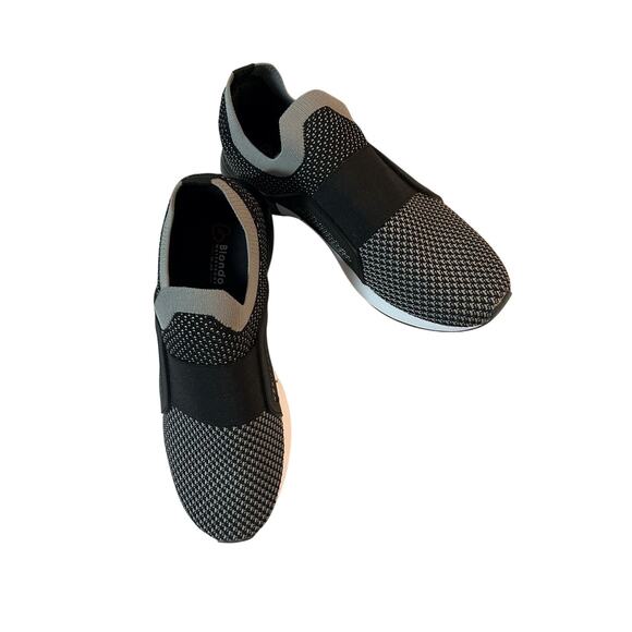 Blondo Other - Blondo Ezra Black Multi Knit Textile Waterproof Men Slip-on Sneaker NIB-Size 11M